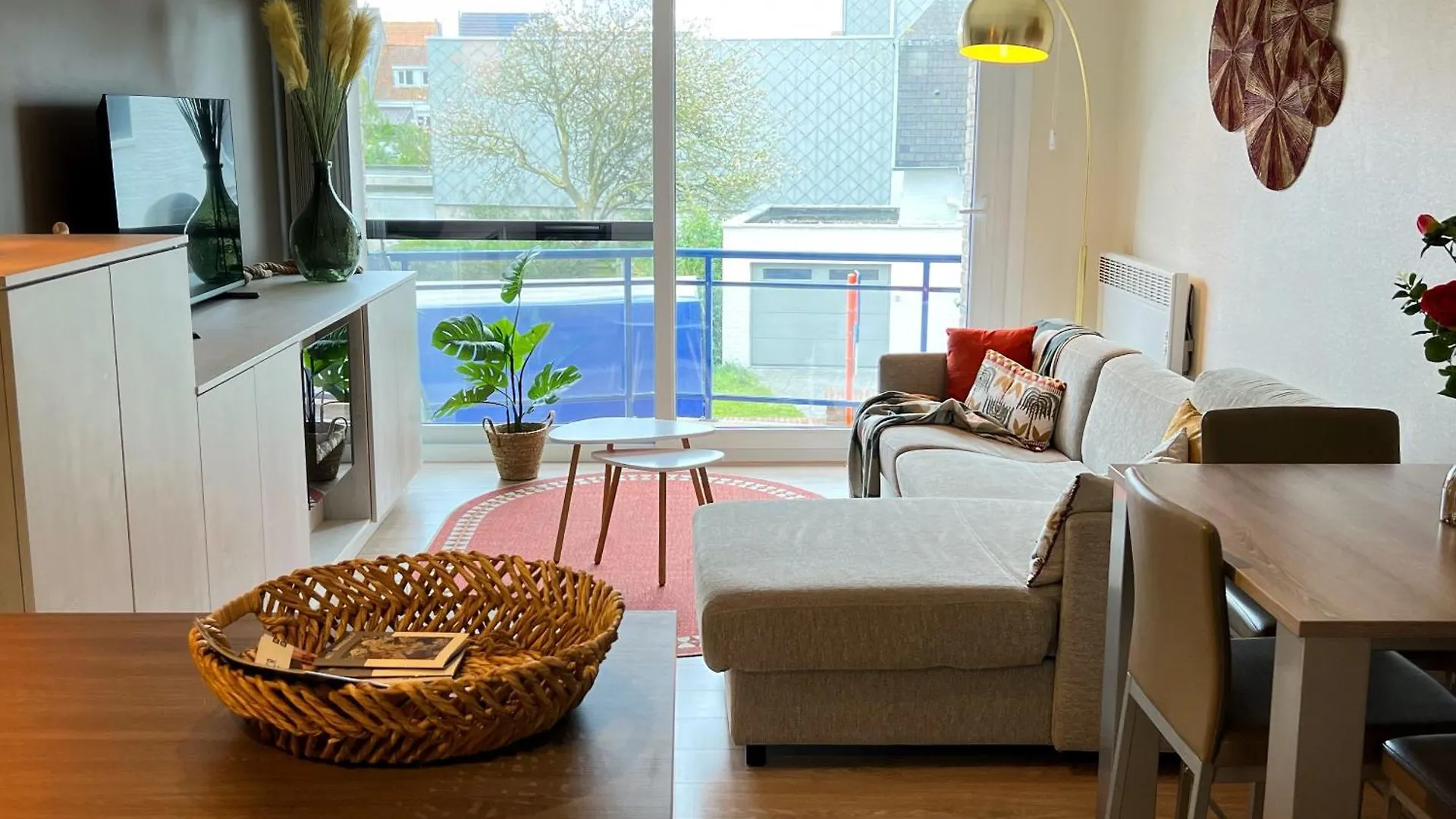 Vakantiestudio Duinhelm, Oostende - A Cosy Place By The Sea