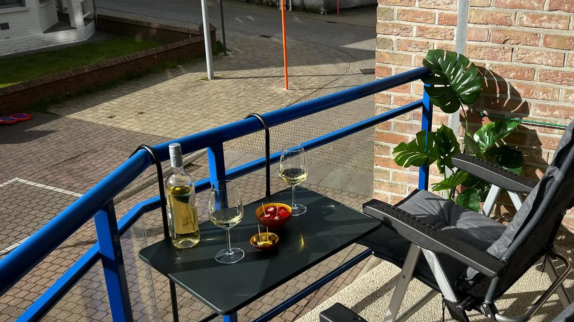 Vakantiestudio Duinhelm, Oostende - A Cosy Place By The Sea